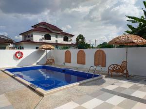 Bazén v ubytování Bole Villa-Private Pool-BBQ-Karaoke 20pax nebo v jeho okolí