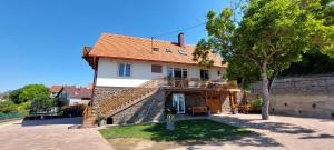 The building in which the homestay is located