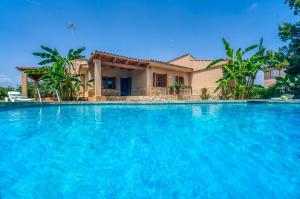 Bazén v ubytovaní Ideal Property Mallorca - Rosas 28 alebo v jeho blízkosti