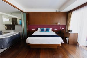Postel nebo postele na pokoji v ubytování Samui Mekkala Seaview
