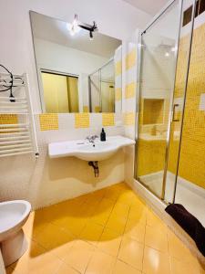 A bathroom at B&B Vivaldi