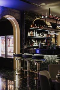 Salon ili bar u objektu Hotel Podgorica