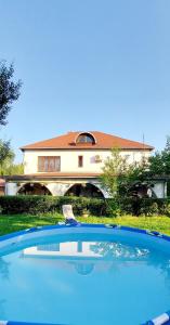 Bazén v ubytování Guest House Marketti nebo v jeho okolí