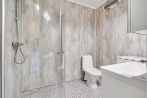 Vonios kambarys apgyvendinimo įstaigoje Mosjøen Apartmens