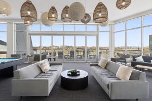 Gallery image of Nature's Retreat - Rooftop Pool, Lounge & Hot Tub! in Tempe
