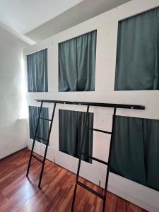 Ảnh trong thư viện ảnh của Nomadstan CAPSULE Hostel ở Karakol +24 ảnh