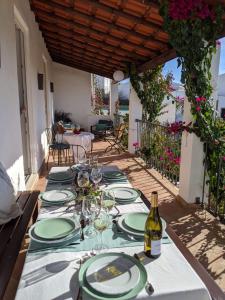 Εστιατόριο ή άλλο μέρος για φαγητό στο Pêra Vintage Villa With Pool by Homing