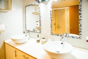 A bathroom at CASA BELAI