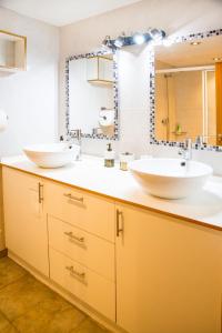 A bathroom at CASA BELAI