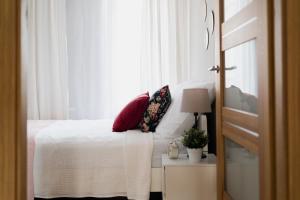 Zdjęcie z galerii obiektu BIG Apartment OLD Town - 3 Rooms- 7 People-Lift- Near Town Hall we Wrocławiu