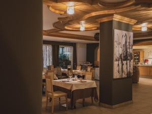 Restaurace v ubytování Hotel Crozzon