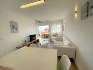 Fotografie z fotogalerie ubytování Apartamento Con Piscina y Gran Terraza con Vistas - Muy cerca de la playa, el centro y la estación v destinaci Vilassar de Mar