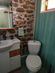 Au Chat Perché tesisinde bir banyo