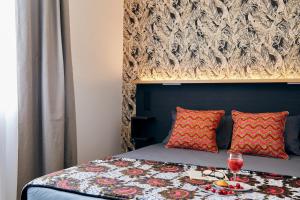 Tempat tidur dalam kamar di Smart Appart Le Havre 97