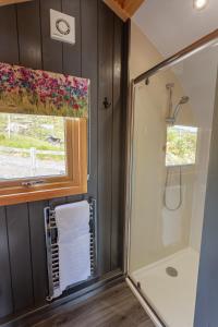 Gallery image of The Highland Bothies Glamping in Ullapool +42 photos
