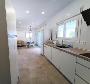 Kuchyňa alebo kuchynka v ubytovaní Villas Florida