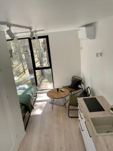 Posezení v ubytování Treehouse Virš Bedugnės