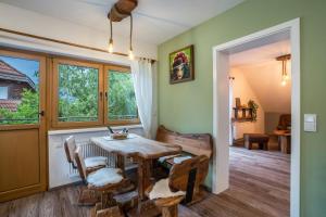 Istumisnurk majutusasutuses Im Rodeck Nest