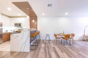 Fotografie z fotogalerie ubytování FREE Parking 40 Off 2bdr Prudendtial Center v destinaci Newark