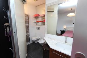 Koupelna v ubytování Apartment Lycia