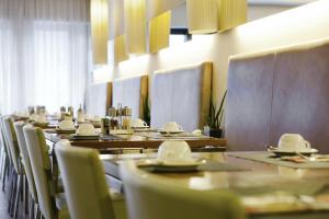 Restauracja lub miejsce do jedzenia w obiekcie Hotel Ploberger