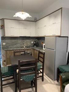 O bucătărie sau chicinetă la Appartamento Valamar Nikolla 2 camere
