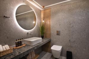 Ein Badezimmer in der Unterkunft Prasonisi Light House Boutique Hotel