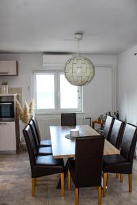 Kuchyň nebo kuchyňský kout v ubytování Apartman Marija