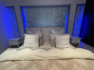 Eilat Beach House客房内的一张或多张床位