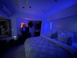 Eilat Beach House客房内的一张或多张床位