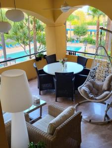 Bazén v ubytovaní Luxury Blue Coast Seaside Retreat Marbella alebo v jeho blízkosti