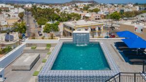 Bazén v ubytování Casa Barros Vacation Condos nebo v jeho okolí