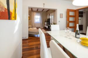 Posedenie v ubytovaní Lumaja luxury apartman