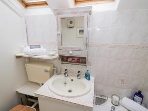 Ένα μπάνιο στο Rock Cottage +20 φωτογραφίες