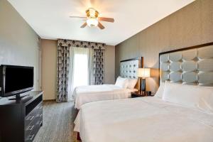 Postel nebo postele na pokoji v ubytování Homewood Suites by Hilton Amarillo