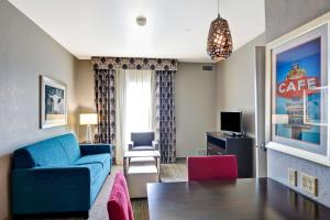 TV a/nebo společenská místnost v ubytování Homewood Suites by Hilton Amarillo