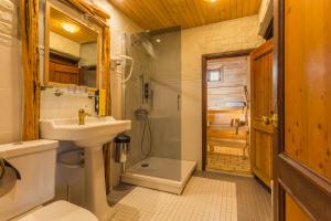 Koupelna v ubytování Ruunawere Hotel