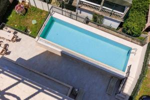 Bazén v ubytování Hotel Kadmo by Aycon nebo v jeho okolí