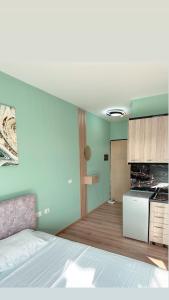 Seaview Apartment in Vlore - Image 6