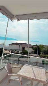 Seaview Apartment in Vlore - Image 14