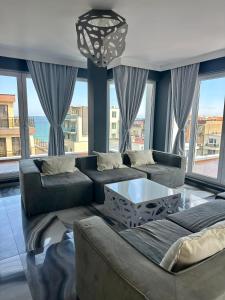 A seating area at Botabara Del Mar Boutique