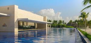 Bazén v ubytování Barceló Maya Riviera - All Inclusive Adults Only nebo v jeho okolí