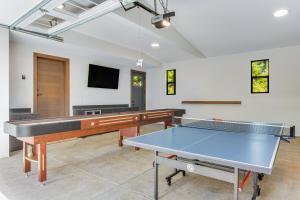 Instalaciones para jugar ping pong en Snowberry Estate o alrededores
