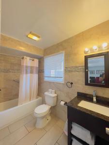 Ένα μπάνιο στο Shore Beach Houses - 52 - 405 Porter Avenue
