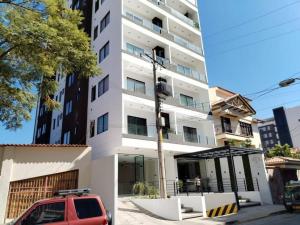 Το κτήριο όπου στεγάζεται  το διαμέρισμα