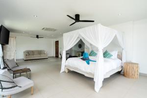 Ένα ή περισσότερα κρεβάτια σε δωμάτιο στο Stella Villa - Lamai Seaview - Until 6 bedroom +33 φωτογραφίες