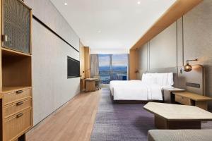 TV a/nebo společenská místnost v ubytování The Westin Zhongshan Guzhen
