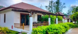 Zahrada ubytování D.R. Lanta Bay Resort