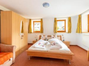 Postel nebo postele na pokoji v ubytování Feel good Apartment in L ngenfeld with parking