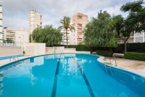Bazén v ubytování Apartamento mejor zona de Gandia nebo v jeho okolí